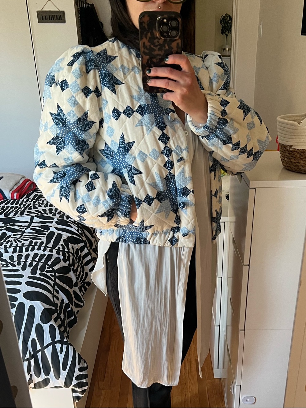 House of Harlow Blue and White Quilted Jacket NEW Small - Picture 3 of 11